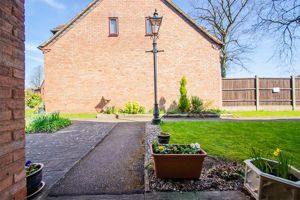 Photo 21- click for photo gallery